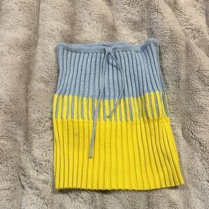 Susmies blue and Yellow Pleated tube top